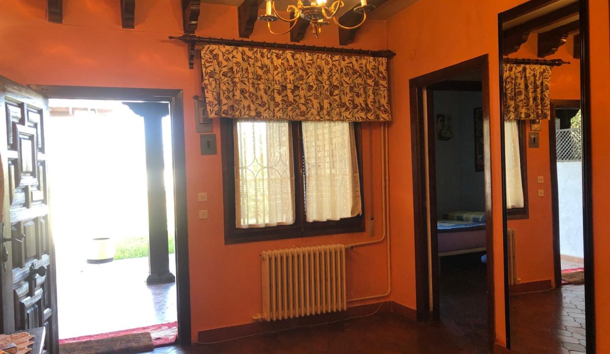 WhatsApp Image 2024-12-05 at 13.34.37