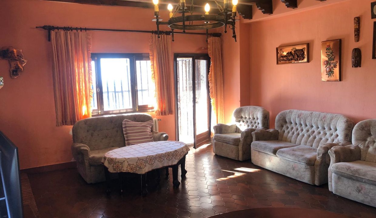 WhatsApp Image 2024-12-05 at 13.34.38 (2)