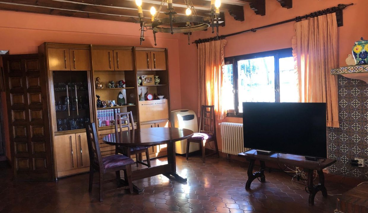 WhatsApp Image 2024-12-05 at 13.34.38 (3)